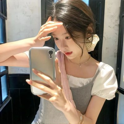 接吻和化妆